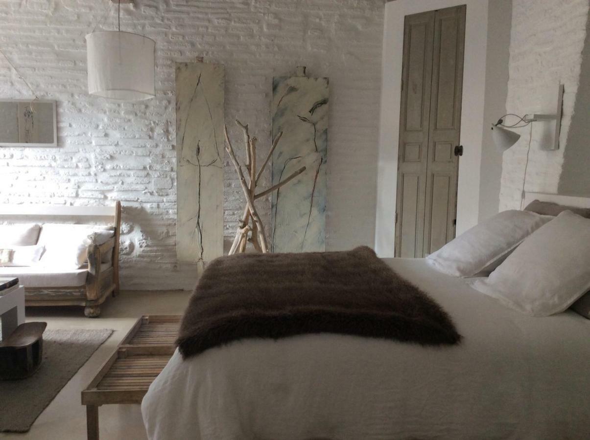 La Maison Sur La Place Penne-dʼAgenais Esterno foto