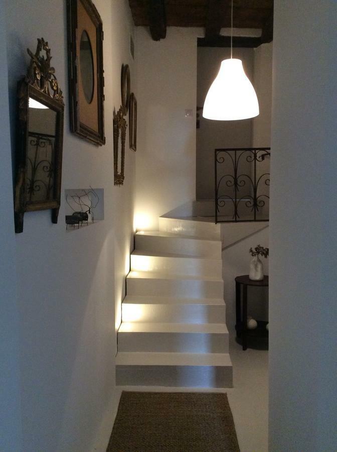 La Maison Sur La Place Penne-dʼAgenais Esterno foto