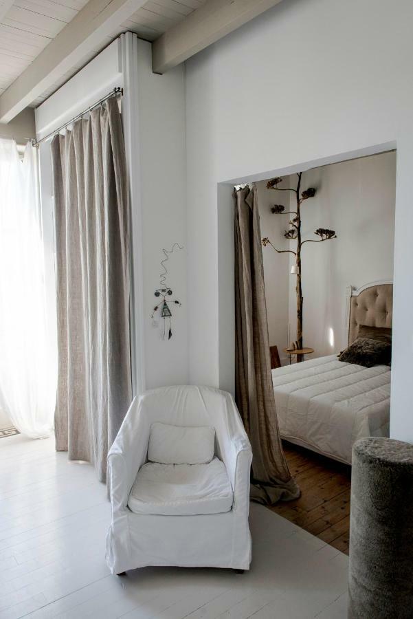 La Maison Sur La Place Penne-dʼAgenais Esterno foto
