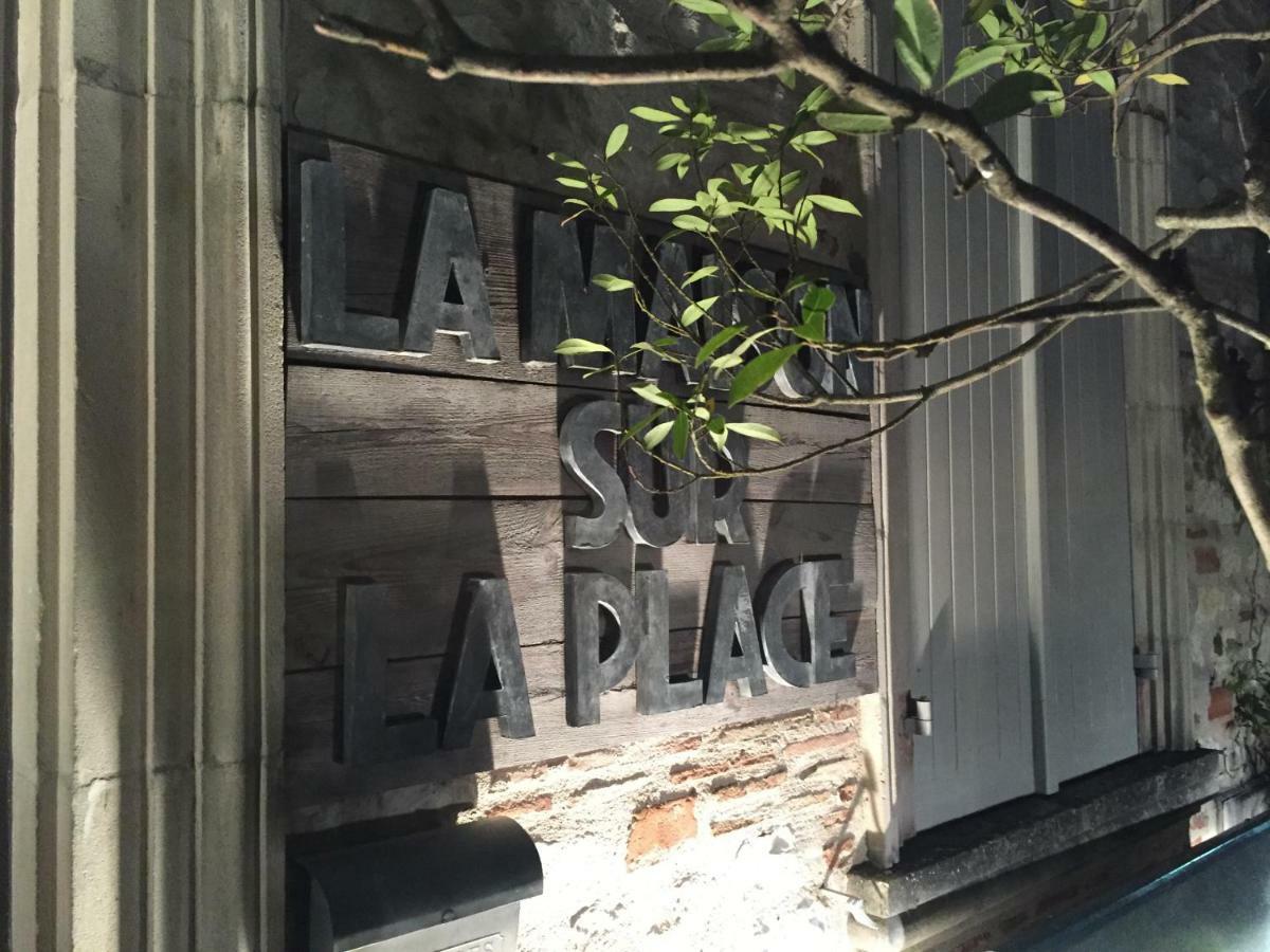 La Maison Sur La Place Penne-dʼAgenais Esterno foto