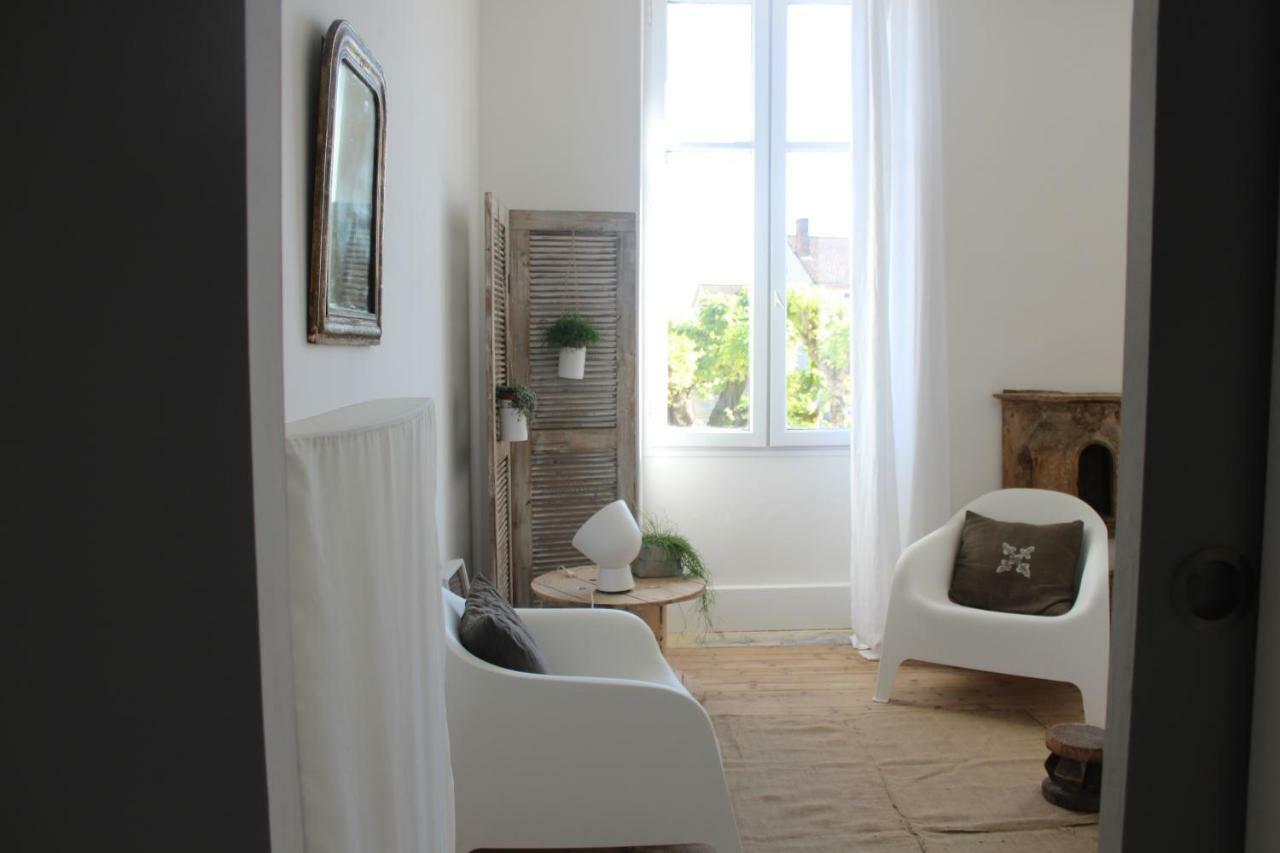 La Maison Sur La Place Penne-dʼAgenais Esterno foto