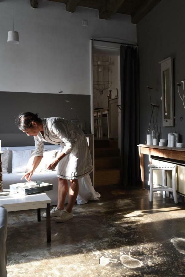 La Maison Sur La Place Penne-dʼAgenais Esterno foto