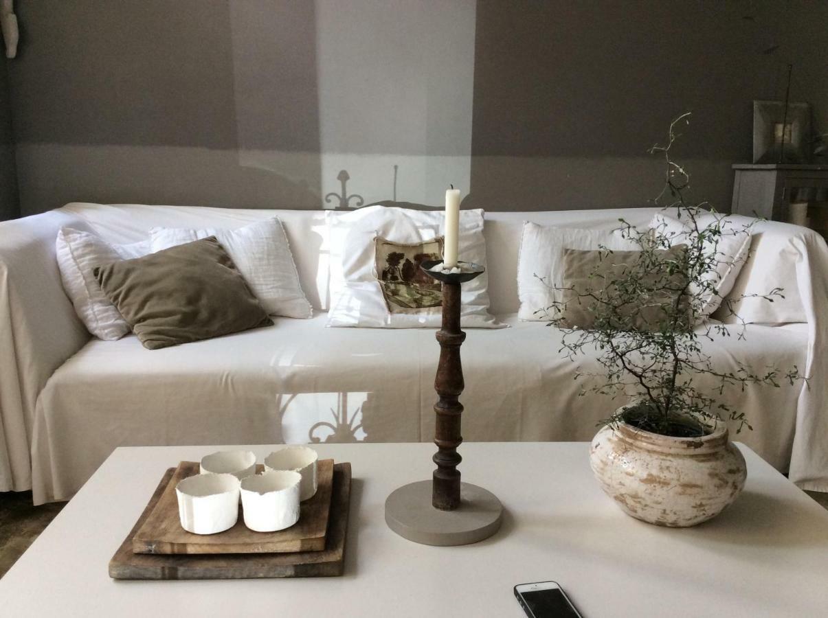 La Maison Sur La Place Penne-dʼAgenais Esterno foto